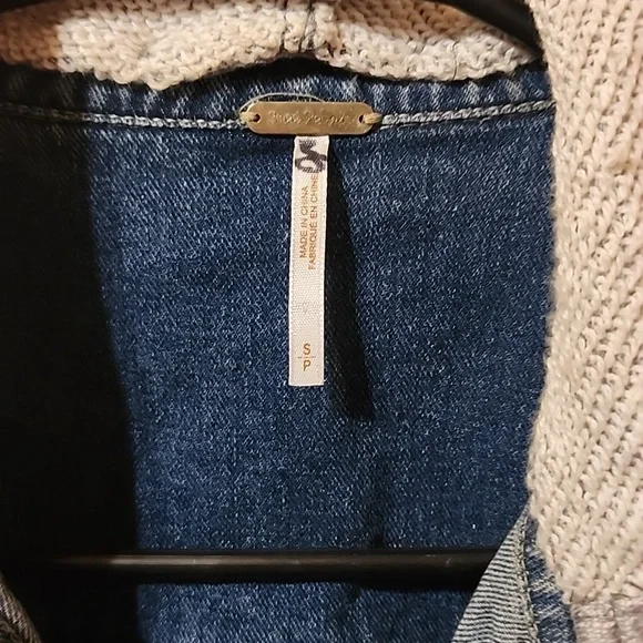 Womens Free People Denim Jacket Knit Size Small Hooded - Picture 5 of 7